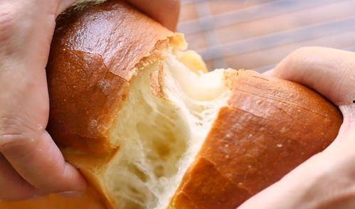 带你吃瓜手撕面包视频,带你吃瓜体验DIY美味