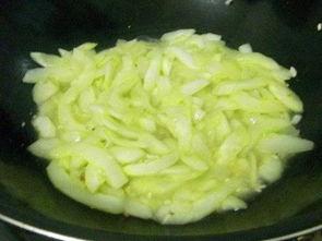 白瓜条怎么吃最好吃视频,视频教你轻松制作最佳口感