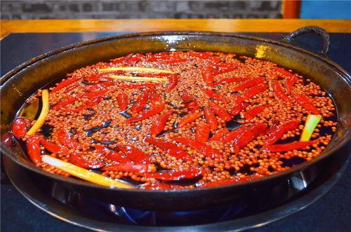 吃爆辣美食视频八瓜鱼活,八瓜鱼带你领略爆辣美食的魅力