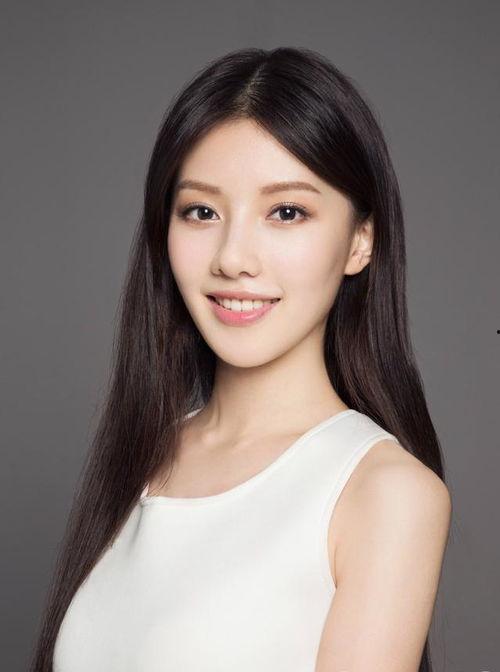 沈姓女演员吃瓜是谁啊视频,揭秘背后真相
